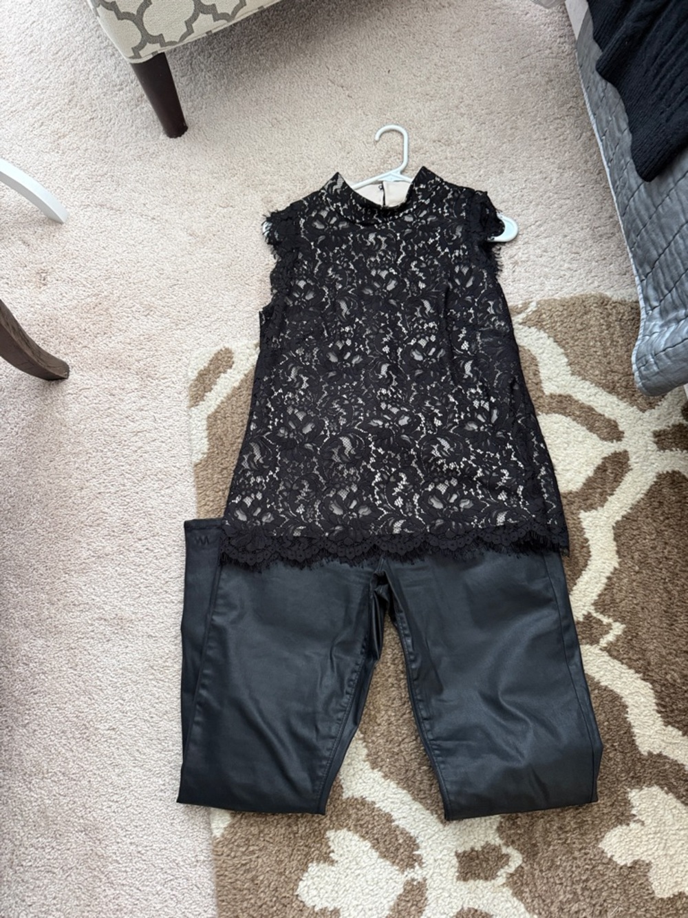 White House Black Market Black Lace Mock Neck Sleeveless Top - Picture 7 of 13